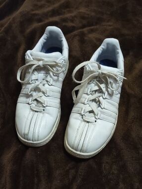 Men's 9.5 K-Swiss Classic Sneakers